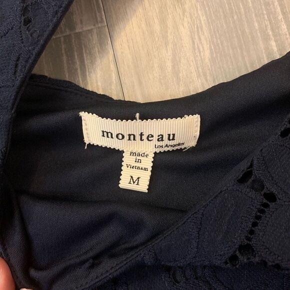 Monteau Navy floral pattern top size M - Picture 5 of 5